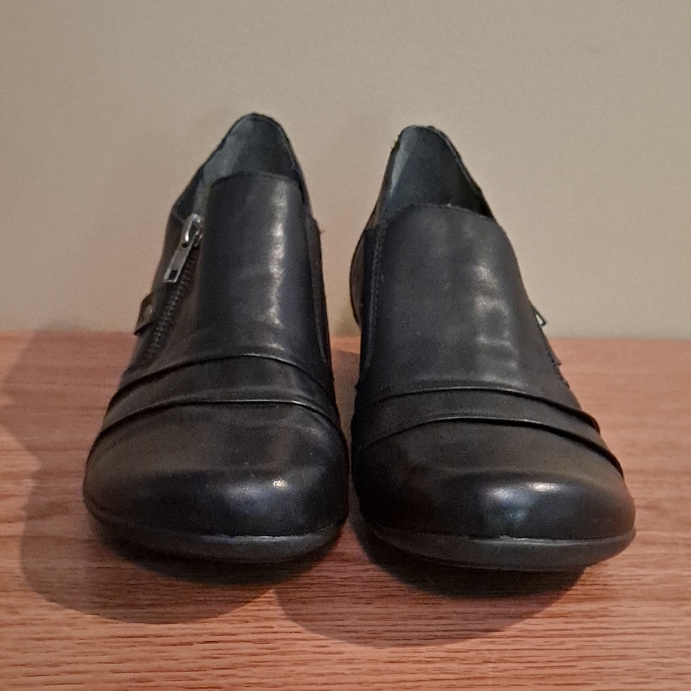 Remonte Black Low Cut Booties Womens Sz 9.5
